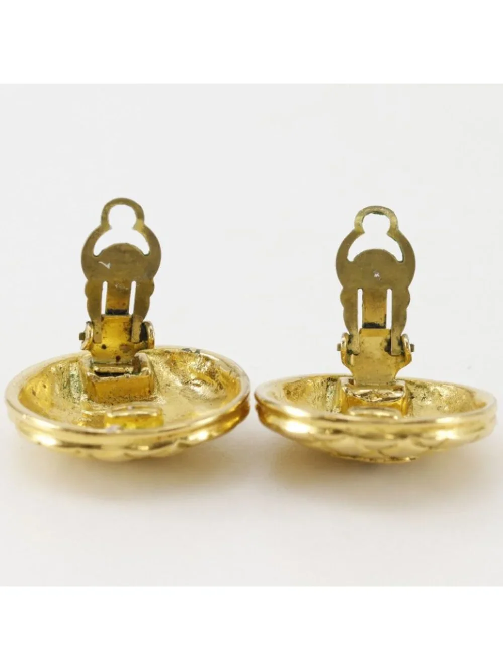 Chanel CC Logo Quilted Vintage Gold Plated 25 Earrings